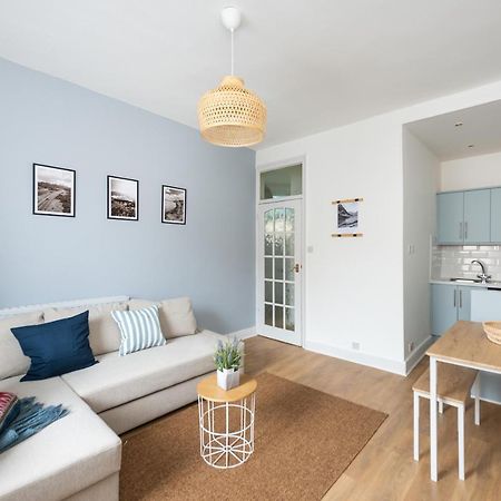 Lovely 1-Bedroom Apartment In Единбург Екстер'єр фото